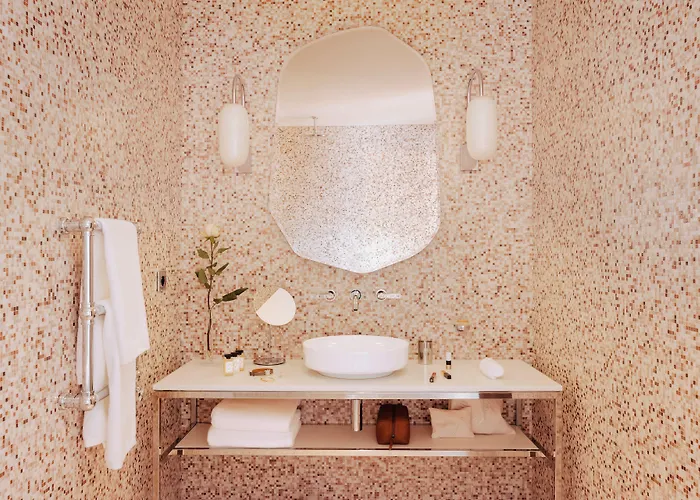 Hotel Madame Reve Paris