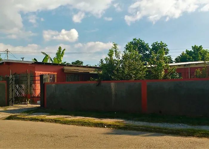 Yard Style Hotel Kingston