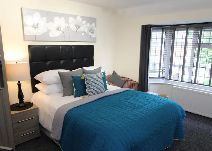 Holcombe House Aparthotel Wolverhampton